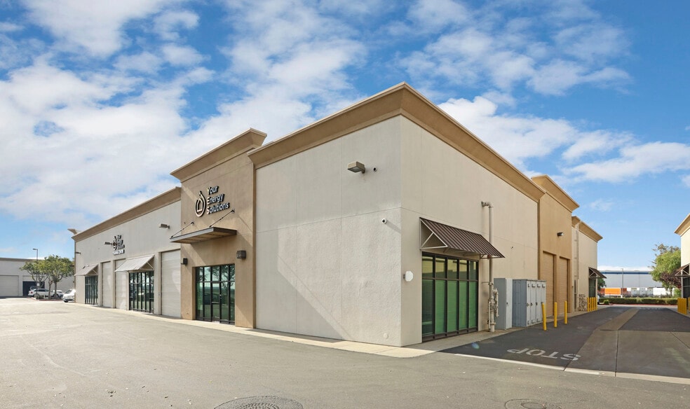 More Photos Of 600-626 Commerce Ct, Manteca Service For Lease