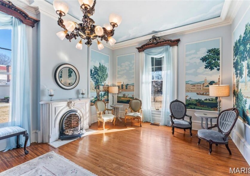 More Photos Of 876 W State St, Jacksonville Hospitality For Sale