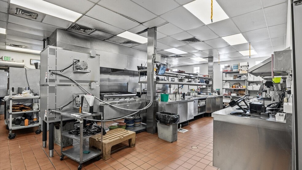 More Photos Of 3245 I-70 Business Loop, Clifton Restaurant For Sale