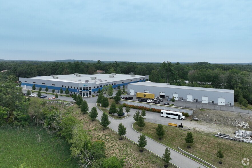 More Photos Of 177 N Main St, Middleton Warehouse For Lease