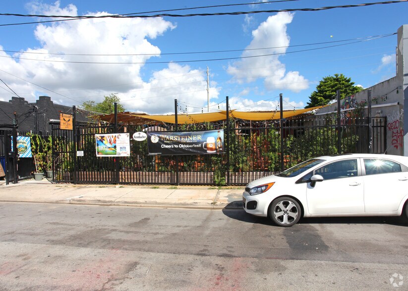 More Photos Of 165 NW 23rd St, Miami Restaurant For Lease