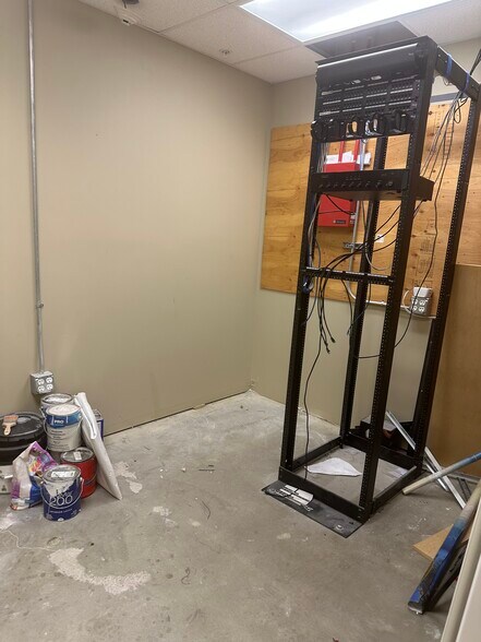 More Photos Of 811-867 N 900 W, Orem Office For Sale