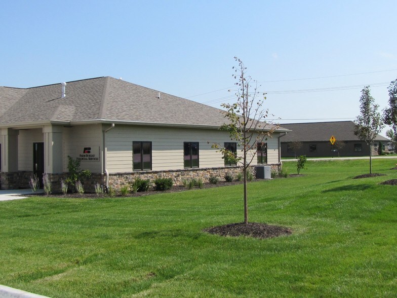 More Photos Of 9849 S 168th Ave, Omaha Office For Sale