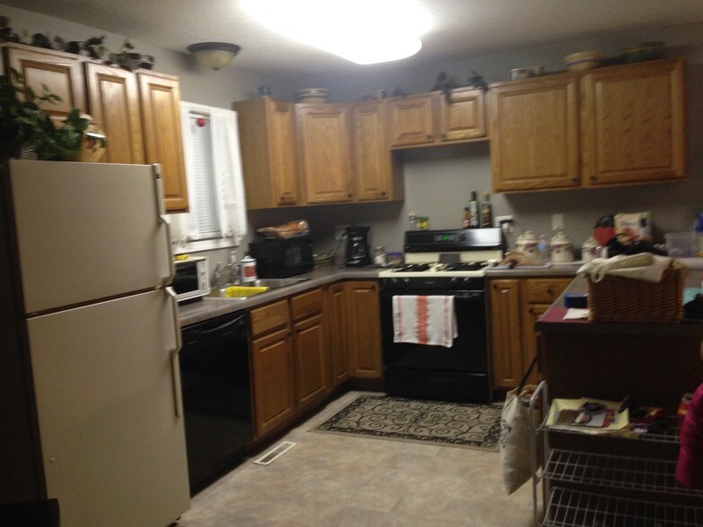 More Photos Of 412 W Douglas St, Edinburg Specialty For Sale