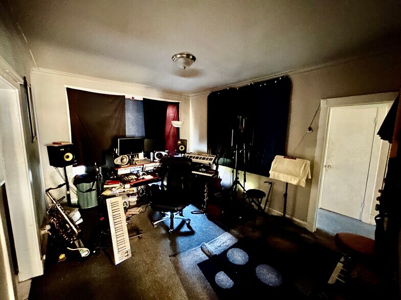 More Photos Of 816-822 E Marquette Rd, Chicago Apartments For Sale