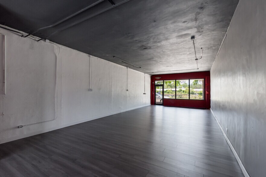 More Photos Of 900 N Flagler Dr, Fort Lauderdale General Retail For Lease