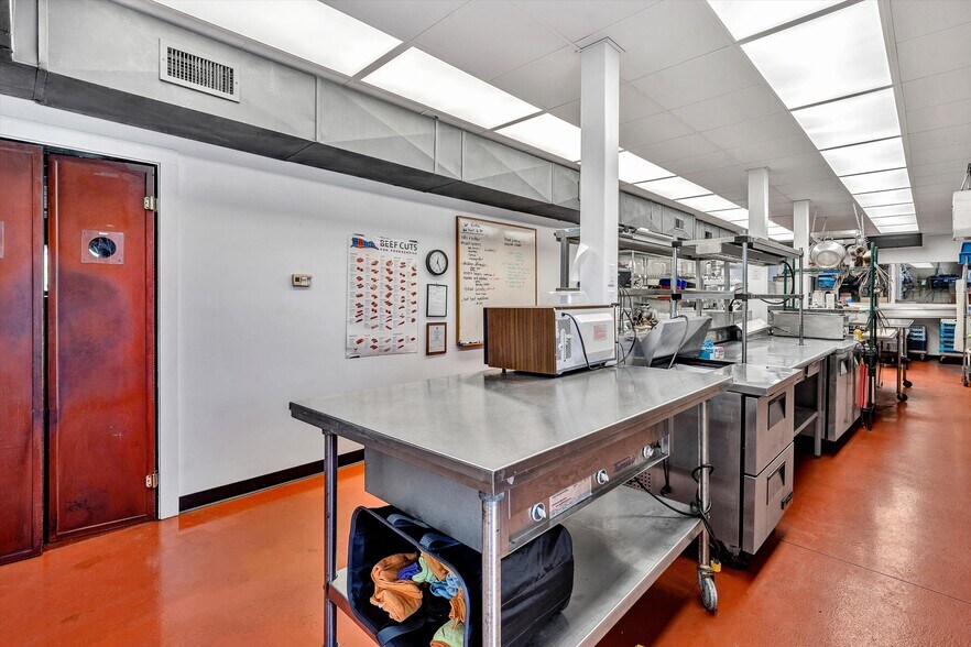 More Photos Of 106 Stoney Battery Rd, Troutville Restaurant For Sale