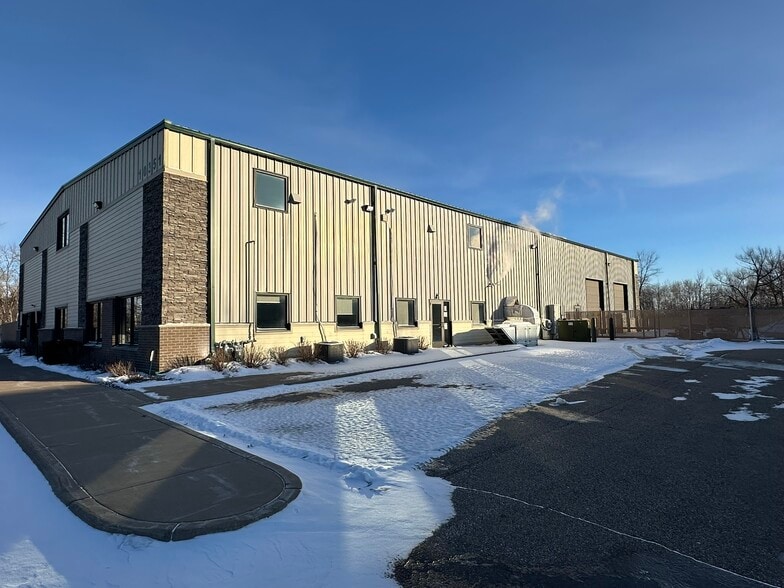 More Photos Of 10351 Naples St NE, Blaine Warehouse For Lease