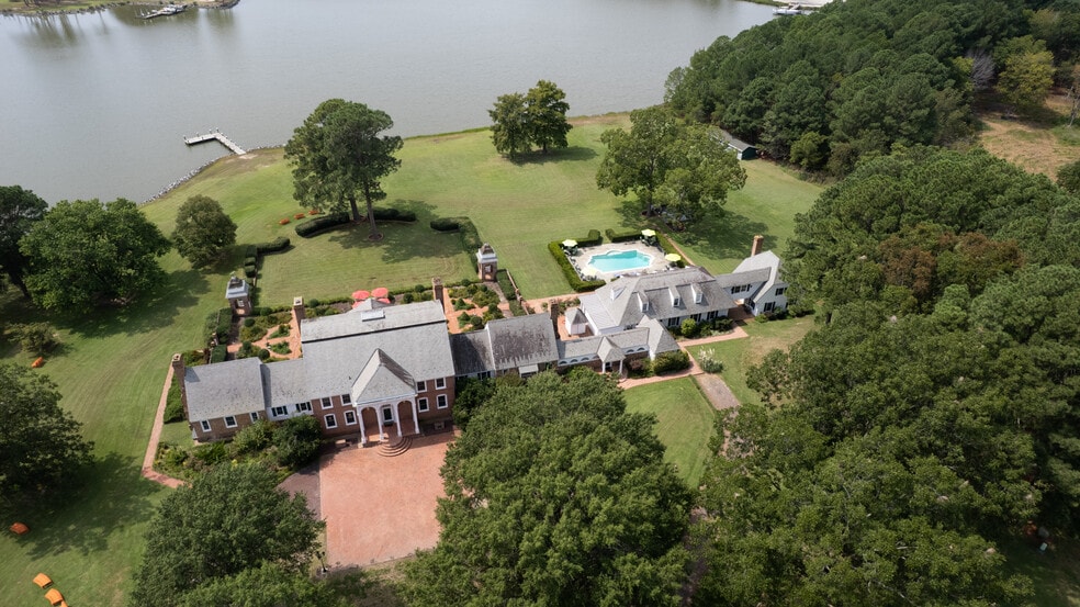 More Photos Of 27999 Coulbourn Creek Rd, Marion Station Hotel For Sale