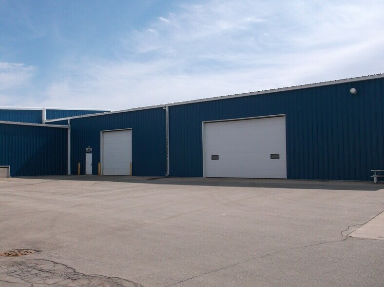 More Photos Of 2896 Vinland St, Oshkosh Industrial For Sale