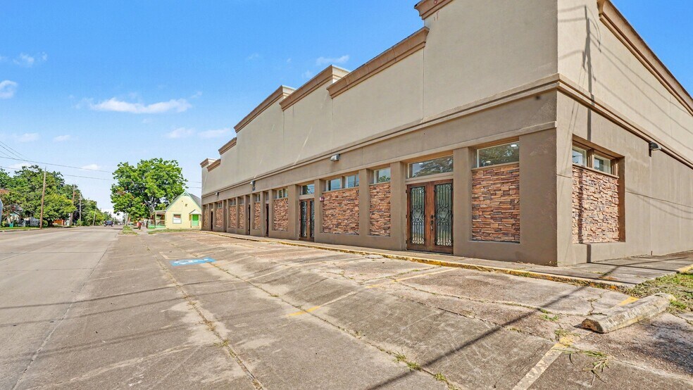 More Photos Of 619 Jackson, Pasadena Storefront Retail Office For Sale