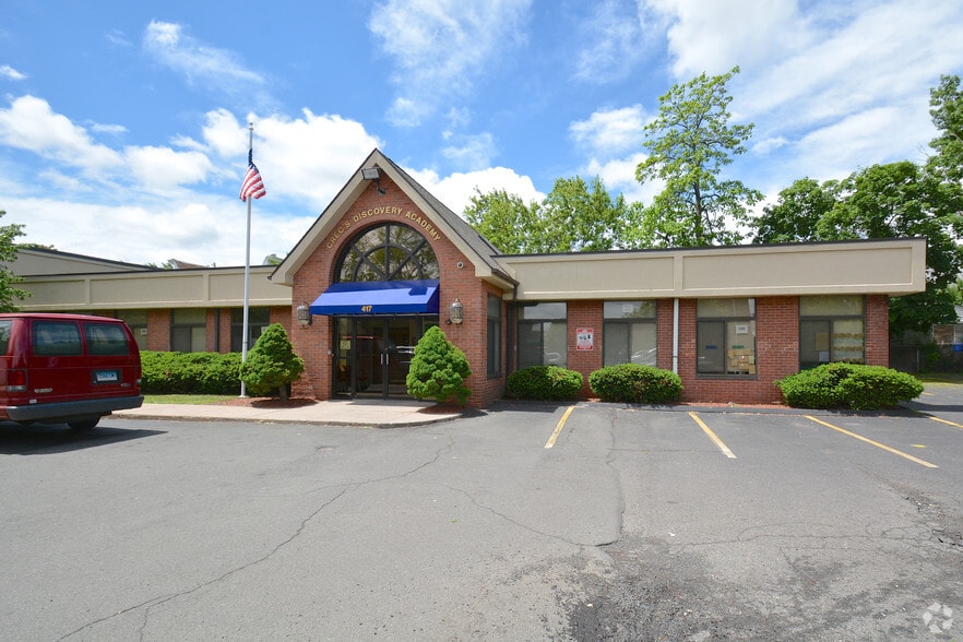 Primary Photo Of 417-429 Franklin Ave, Hartford Medical For Sale