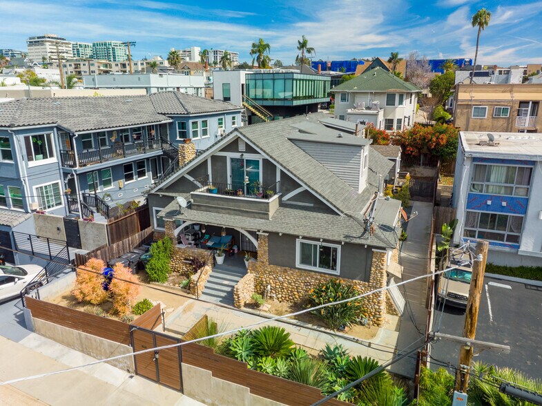 More Photos Of 2141 Front St, San Diego Apartments For Sale