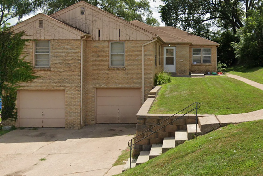 Primary Photo Of 5829-5839 Lafayette Ave, Omaha Apartments For Sale