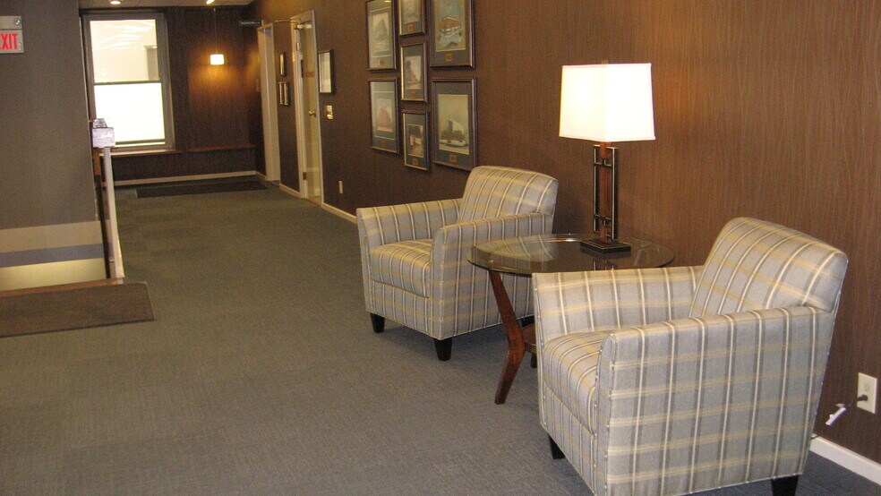 More Photos Of 500 S Main St, Findlay Office For Lease