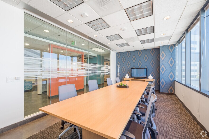More Photos Of 12100 Wilshire Blvd, Los Angeles Office For Lease