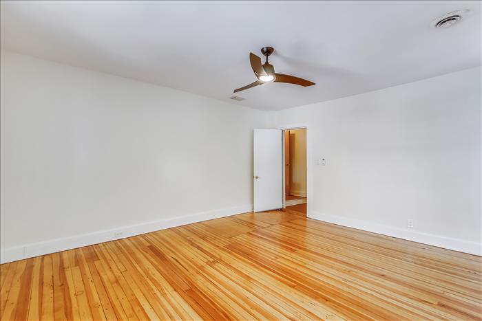 More Photos Of 41-45 N Market St, Frederick Storefront Retail Office For Lease