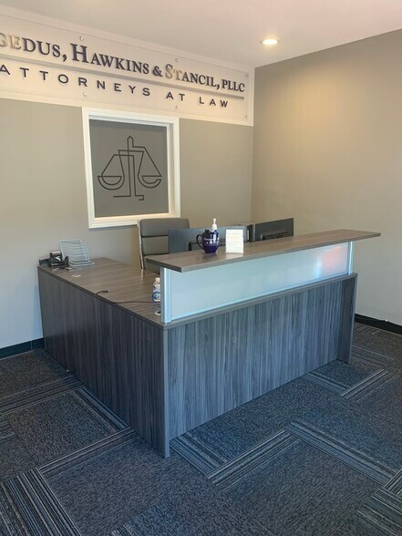 More Photos Of 10917 Black Dog Ln, Charlotte Office For Lease