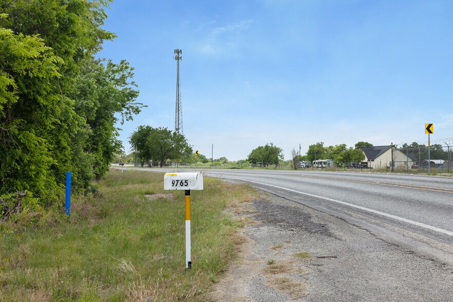 More Photos Of 9765 State Park Rd, Lockhart Land For Sale