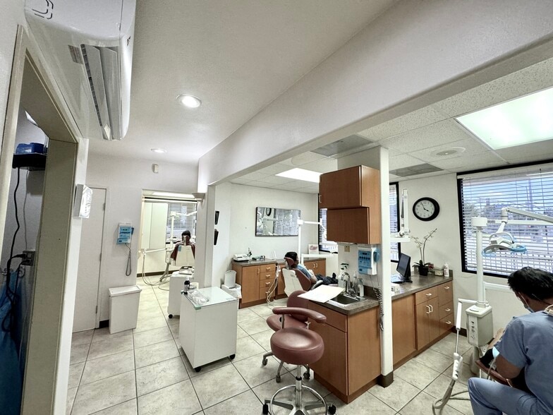 More Photos Of 12732 Brookhurst St, Garden Grove Medical For Sale