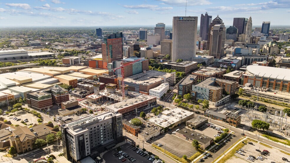 More Photos Of 491 Park St, Columbus Bar For Lease