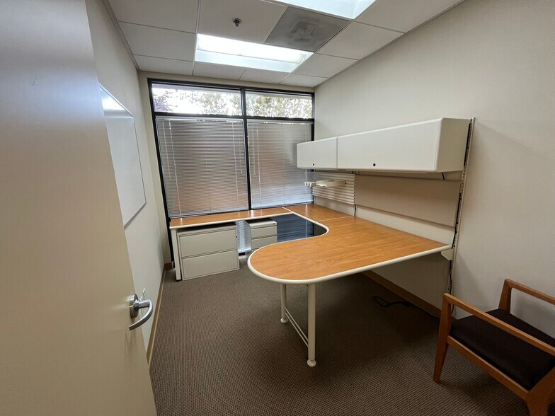 More Photos Of 2911 Cleveland Ave, Santa Rosa Office For Lease