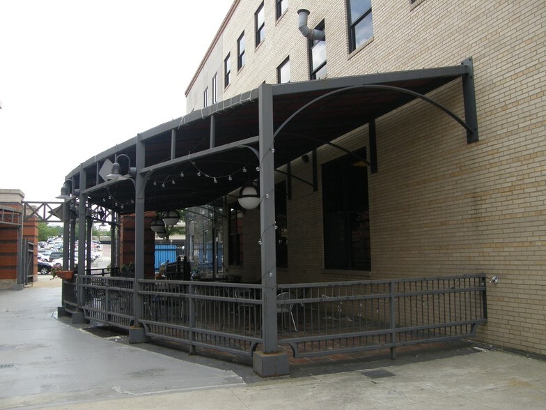 More Photos Of 326 S Main St, Akron Office For Sale