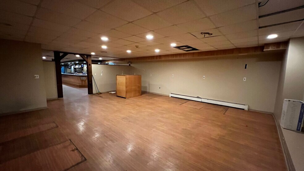 More Photos Of 1708 Washington Blvd, Easton Restaurant For Lease