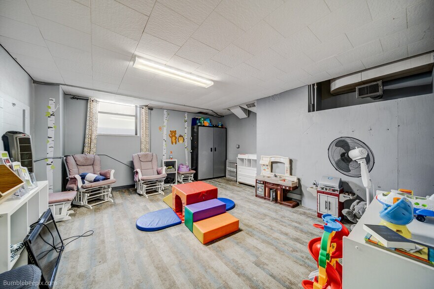 More Photos Of 610 N 4th St, Coeur d'Alene Religious Facility For Lease