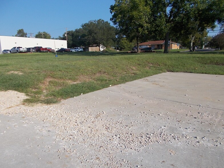 More Photos Of 614 W Church, Livingston Land For Sale