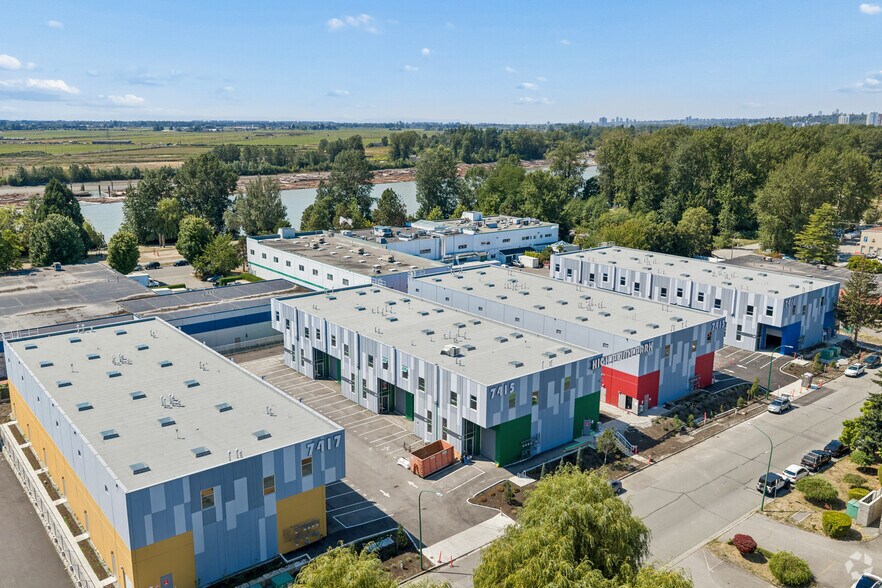 More Photos Of 7415 Lowland Dr, Burnaby Warehouse For Sale