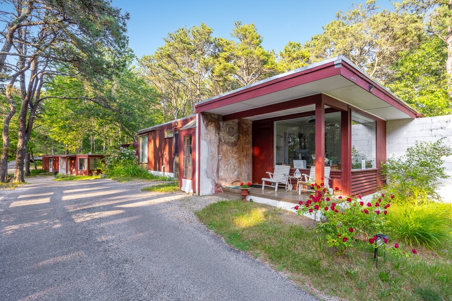 More Photos Of 25 Way 055., Wellfleet Apartments For Sale
