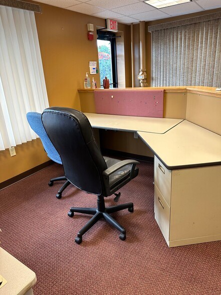 More Photos Of 81 Western Industrial Dr, Cranston Warehouse For Sale