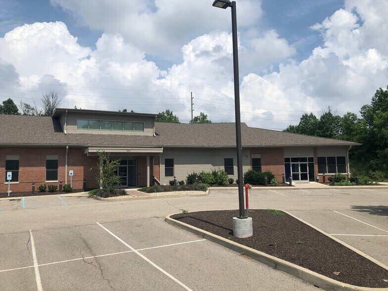 Primary Photo Of 625 S Main St, Zionsville Office For Sale