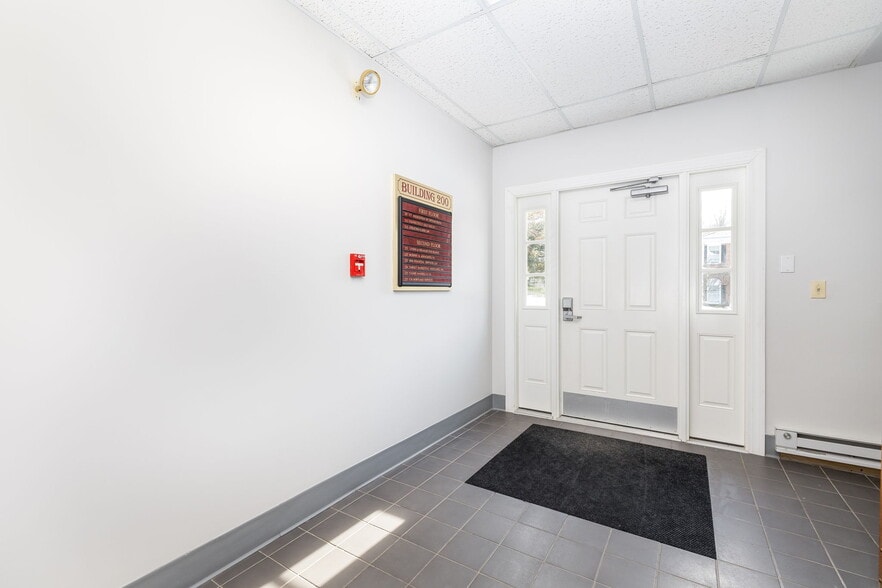 More Photos Of 35 Cold Spring Rd, Rocky Hill Office For Sale