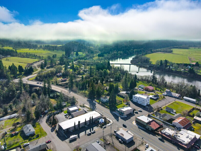 More Photos Of 345 1st St, Elkton Winery Vineyard For Sale