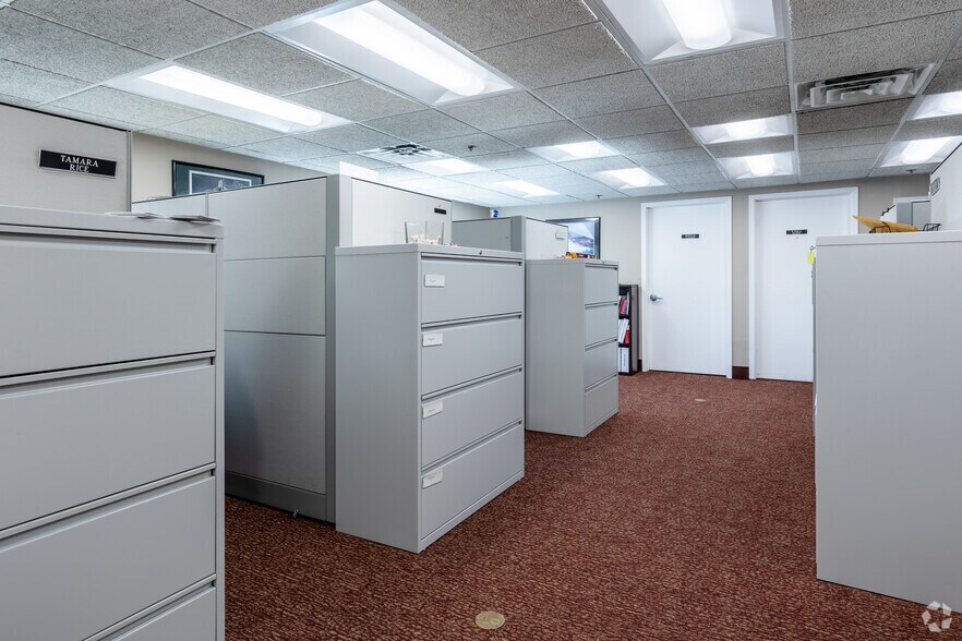 More Photos Of 1000 Brighton St, Union Township Manufacturing For Lease