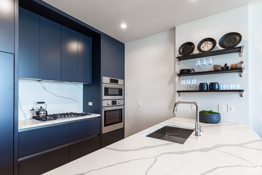 More Photos Of 385 14th St, Oakland Apartments For Lease