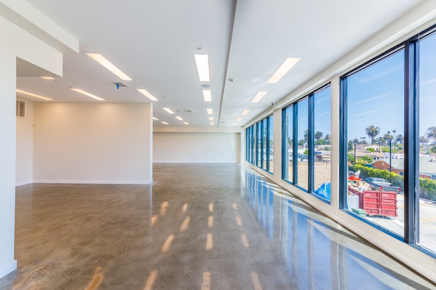 More Photos Of 5242 W Adams Blvd, Los Angeles Loft Creative Space For Sale