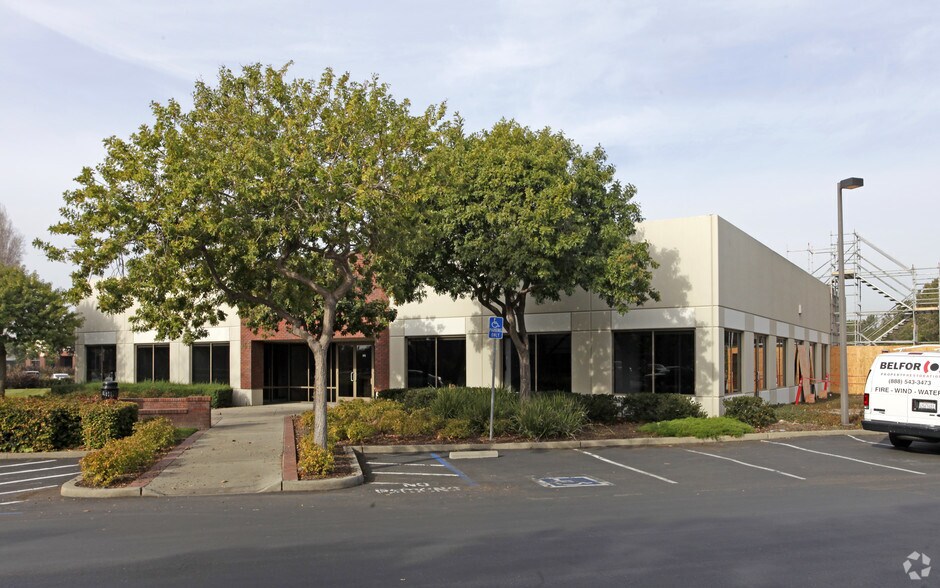 More Photos Of 300 Wind River Way, Alameda Unknown For Lease