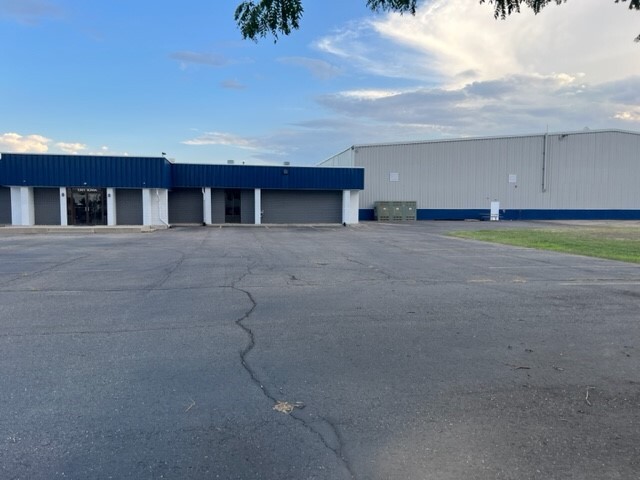 Primary Photo Of 1301 Iowa Ave, Longmont Manufacturing For Lease