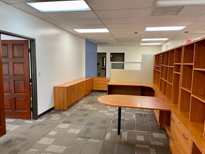 More Photos Of 430 Silver Spur Rd, Rancho Palos Verdes Medical For Lease