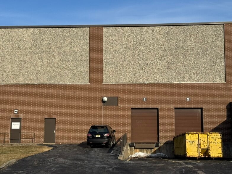 Primary Photo Of 450 Murray Hill Pky, East Rutherford Warehouse For Lease