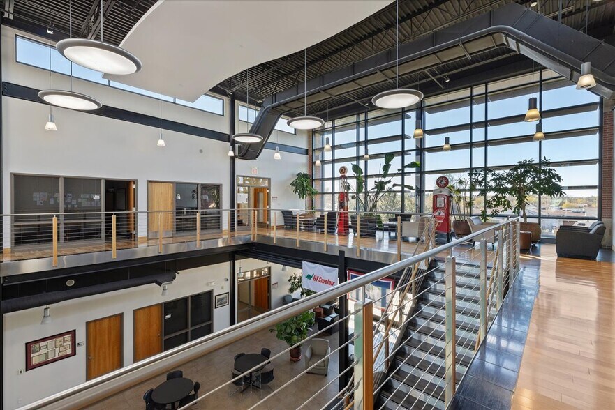 More Photos Of 300 Morrie Ave, Cheyenne Office For Sale