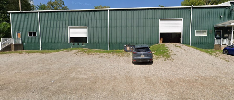 Primary Photo Of 77 Stewart Ave, Washington Manufacturing For Lease