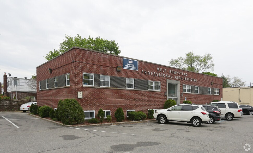 380 Hempstead Ave, West Hempstead, NY 11552 Medical Office For Lease