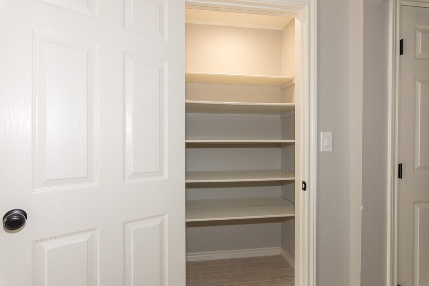 More Photos Of 114 Scofield Ave, Johnson City Apartments For Sale