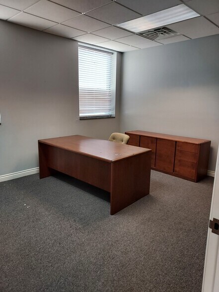 More Photos Of 200 E Russell Rd, Tecumseh Healthcare For Sale