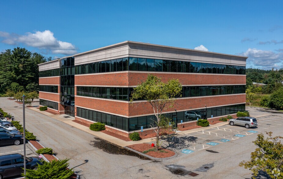 More Photos Of 44 Bearfoot Rd, Northborough Office For Lease