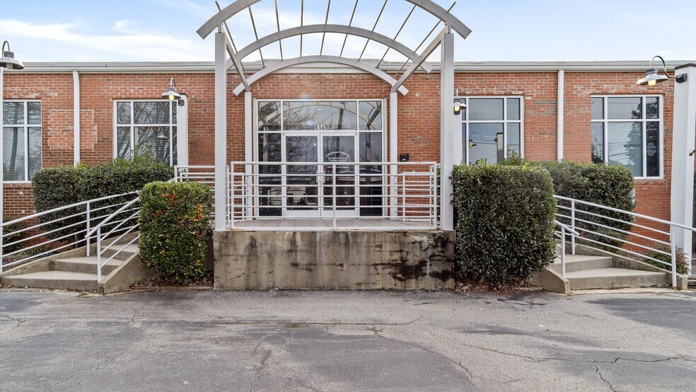 More Photos Of 514 Dabney Rd, Henderson Office For Lease